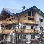 Bee Happy Haus Burboeck Апартаменты *